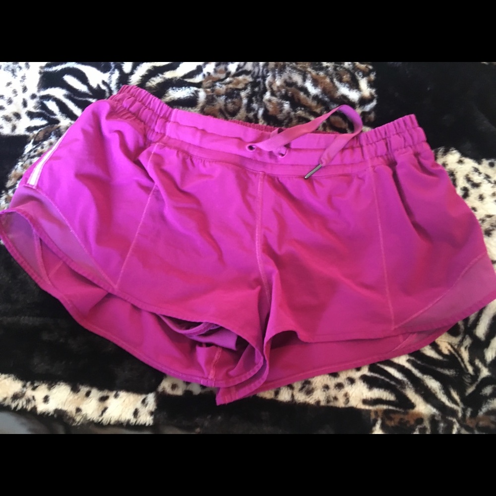 Size 10 Lululemon Baseballboys Hot Shorts